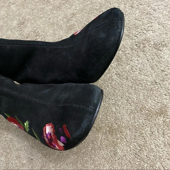 RENVY Floral Embroidered Suede Booties Women EU39 - Picture 6 of 10